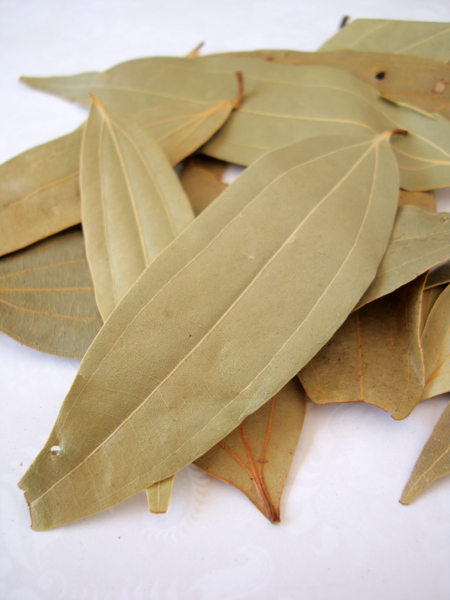 Bay Leaves (Tej Patta)